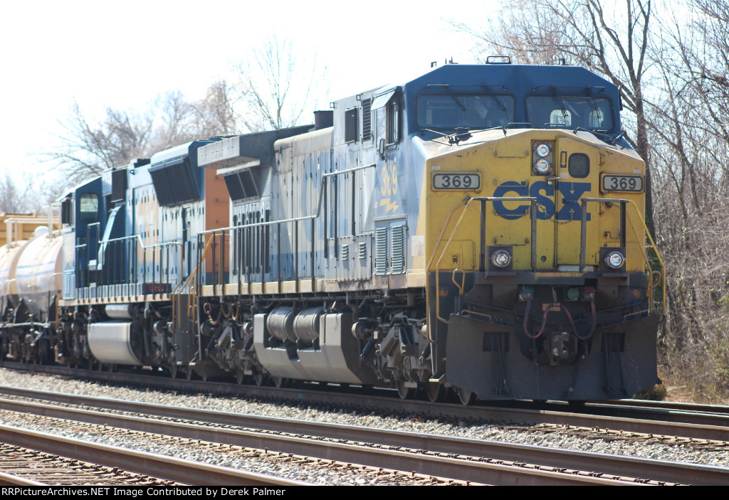 CSX 369 Leading Q370